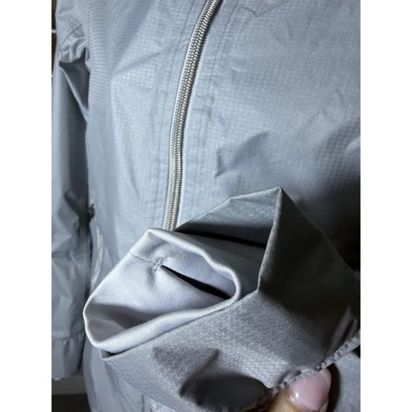EUC: Avalanche Women Weather Shield Small Waterproof Jacket Gray/Silver‎ Active - Image 5