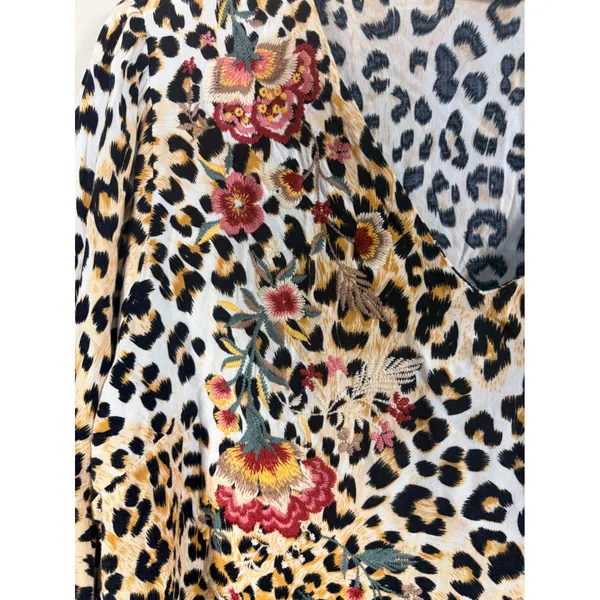 Savanna Jane Leopard Floral Embroidered Blouse Womens L Tan Black Excellent Boho - Image 10