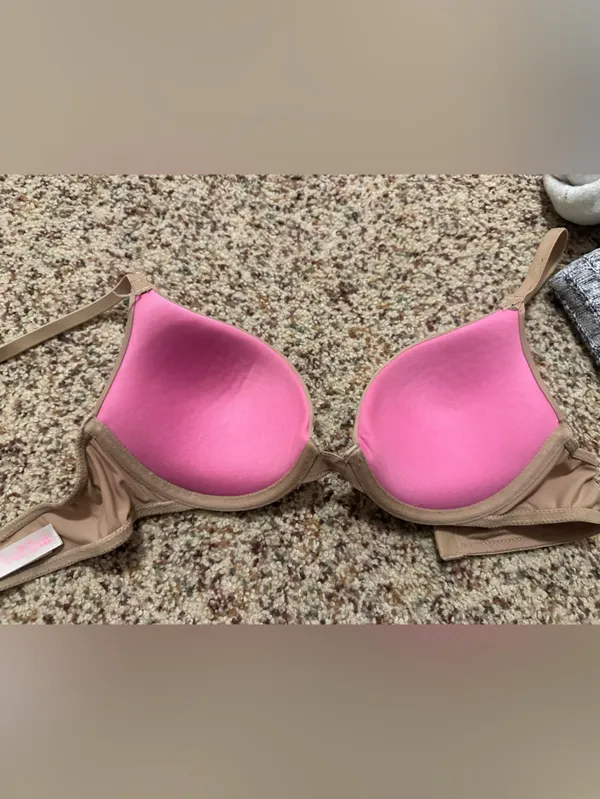 Victoria's Secret Smooth Light Nude T-Shirt Bra - Image 2