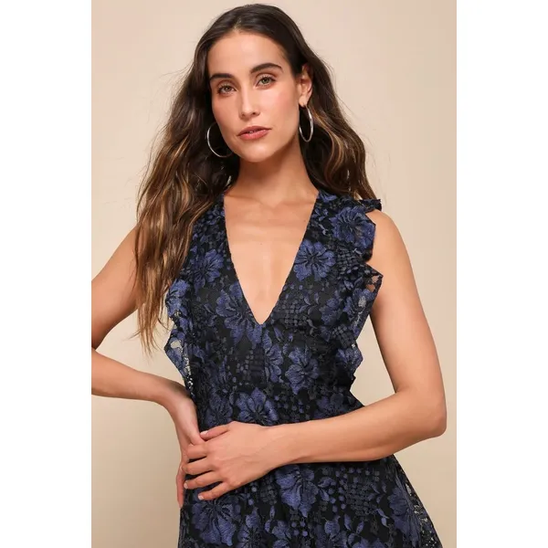 NWT Lulu's Molinetto Navy Blue Lace Ruffled Tiered Maxi Dress Size M - Image 3