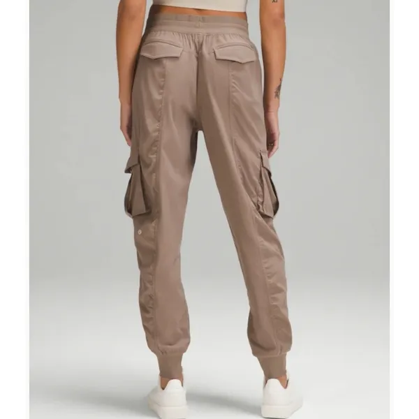 Lululemon Dance Studio‎ Relaxed-Fit Mid-Rise Cargo Jogger Taupetastic Size S - Image 3