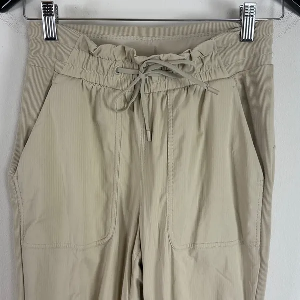 Lululemon Dance Studio Lined Joggers in‎ Trench Size 4 - Image 2