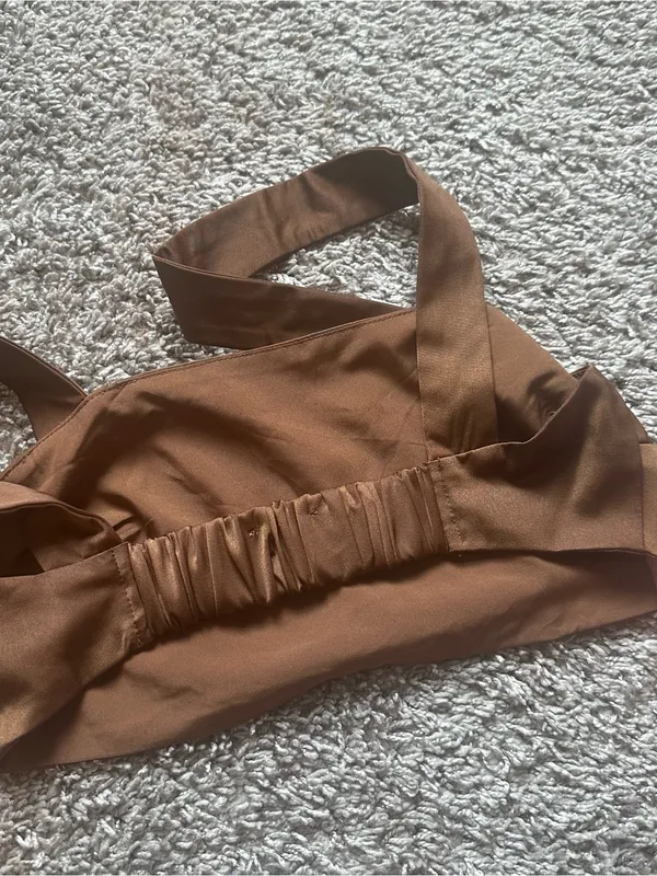 Le Lis Brown Satin Crop Top with Wide Straps - Image 5