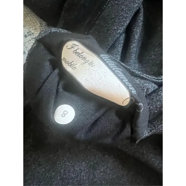 Lululemon Dark Heathered Charcoal Gray Align Cropped Leggings Size 8 - Image 5