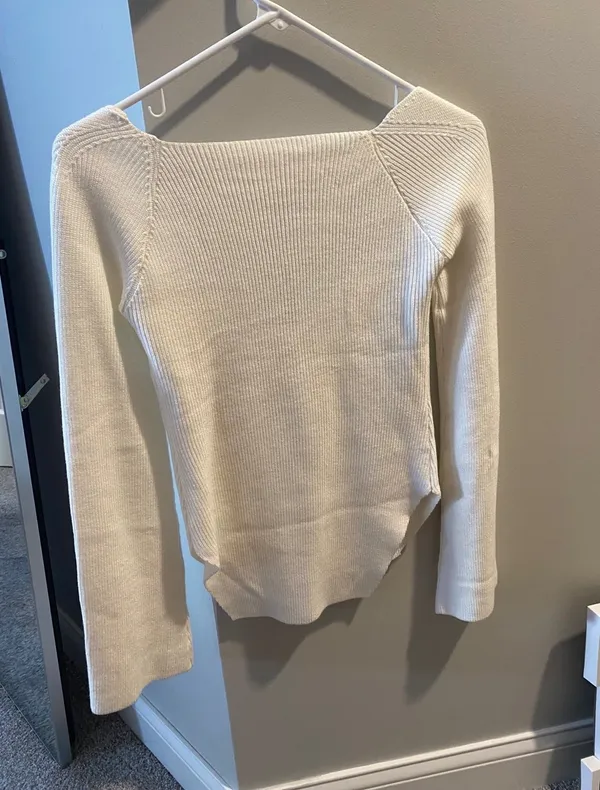 Amazon White Sweater - Image 3