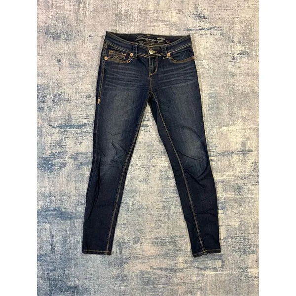 Seven7 Medium Wash Blue Skinny Jeans 28 - Image 2