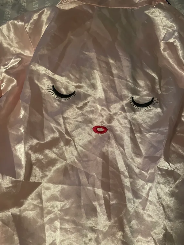 Size Medium Light Punk Satin 3 Piece Pajama Set Pink - Image 5