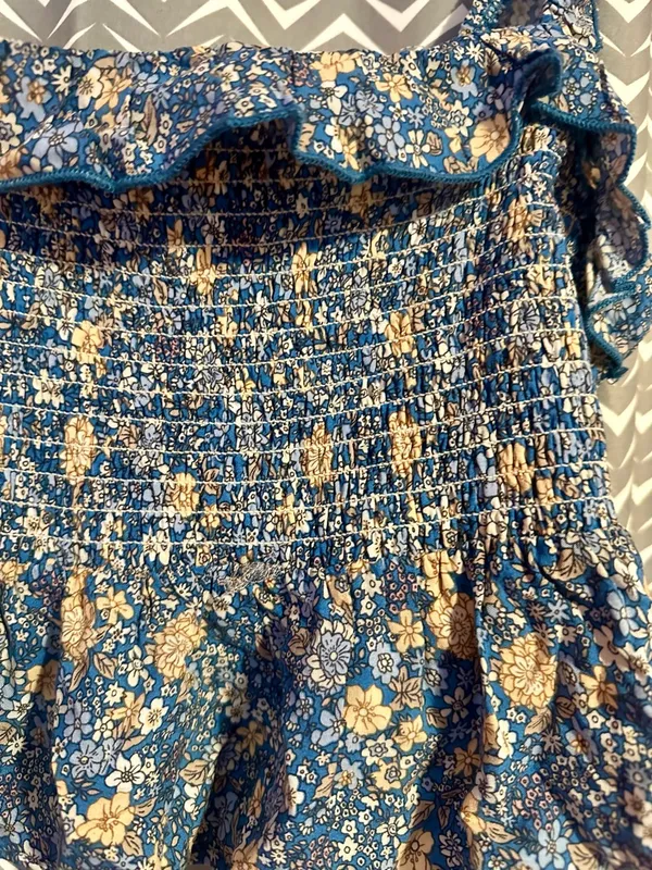 NWT Natural Life | Angelina Smocked Top - Blue Ditsy Floral, Large - Image 4