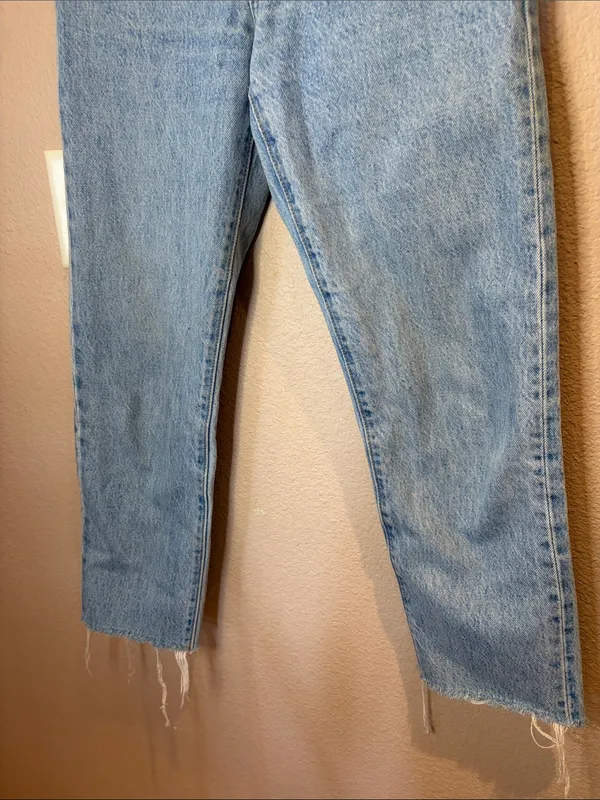 Levi’s Women’s Premium Denim Jeans Wedgie Straight Size 24 - Image 4