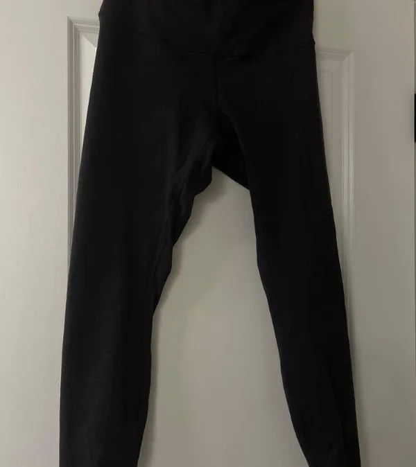 Lululemon WunderUnder Leggings - Image 3