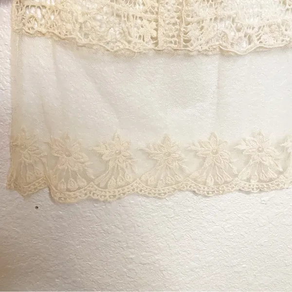 Vivid Collection Of Ny Crochet Open Face Vest Size M - Image 4