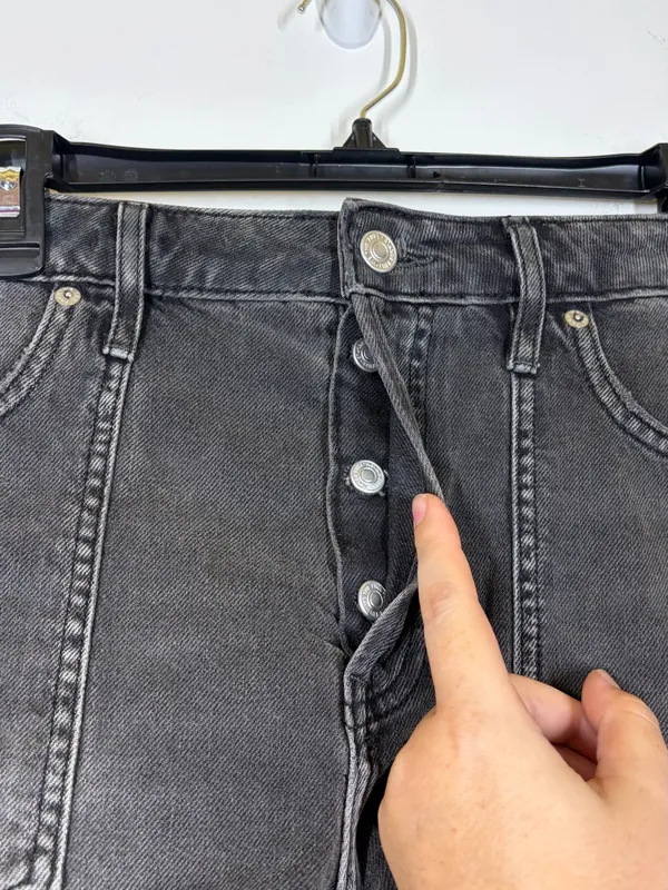Free People Black Button Fly Denim Jean Shorts Size 31 - Image 5