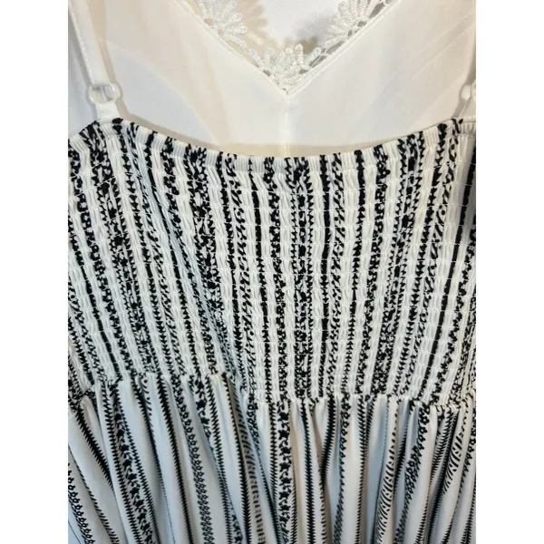 No Boundaries Juniors L White/Black Striped V-Neck Lace Smocked Maxi Dress - Image 6