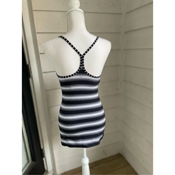 Lululemon Power Y Athletic Padded Tank Black White Stripe Size 6 - Image 6