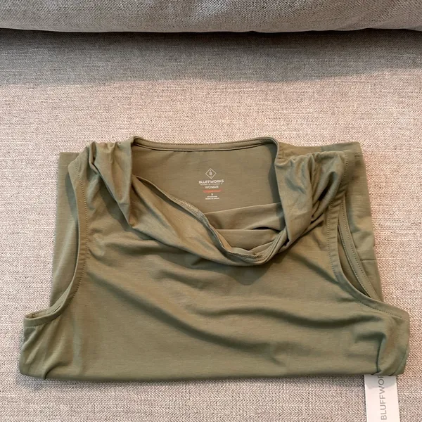 Bluffworks Green Sleeveless Cowl Neck Top NWT - Image 10