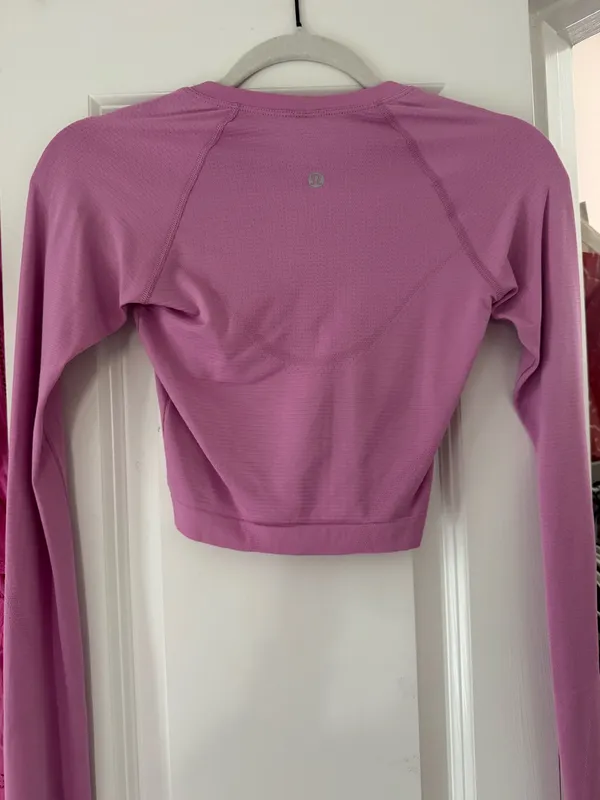 Lululemon Cropped Swiftly Tech Long Sleeve - Image 2