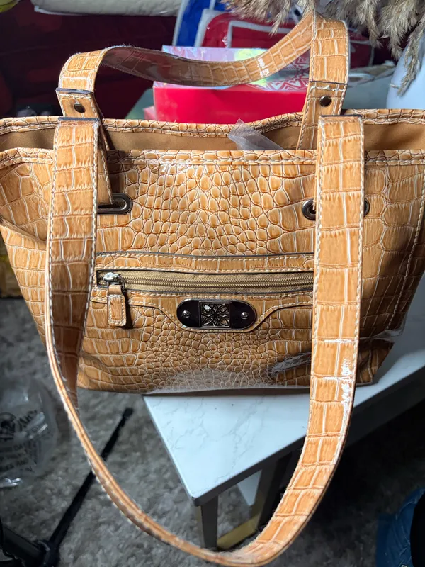 & Other Stories Women's Tan Croc Embossed Tote Bag - Image 3