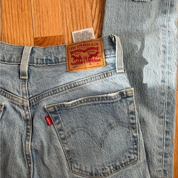 Women's Light Blue Straight Leg Jeans Size 24 - Image 10