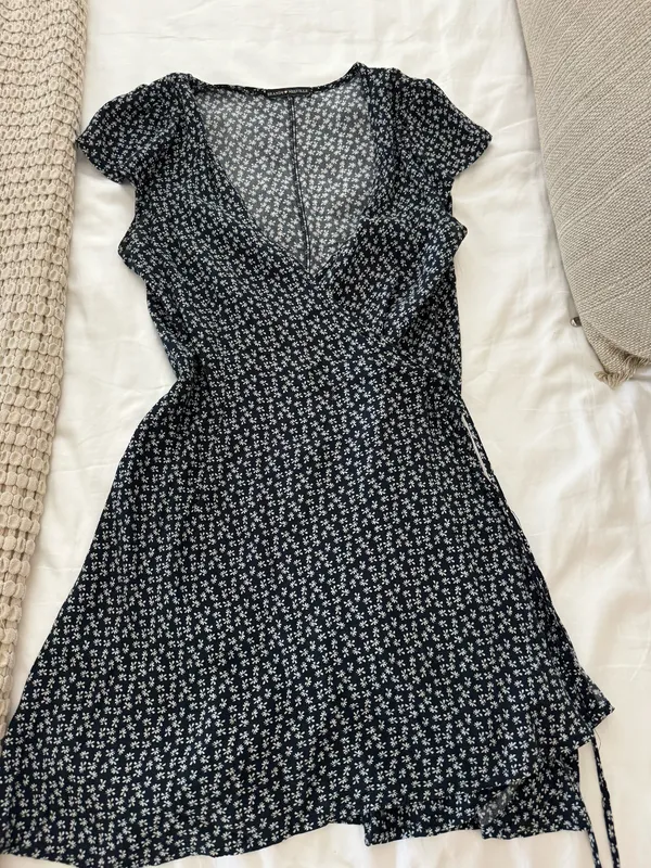 Brandy Melville Floral wrap dress - Image 2