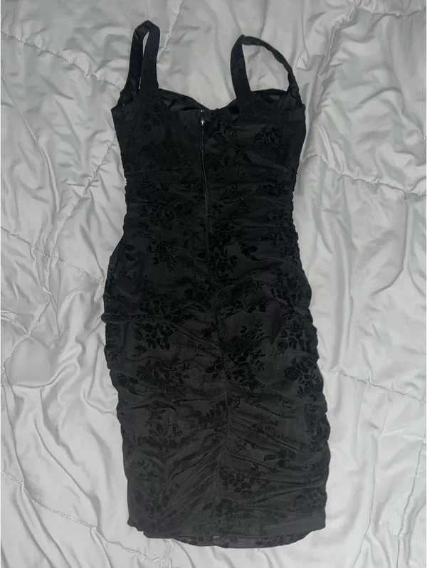 Windsor Chic Aura Floral Velvet Burnout Mini Dress - Image 4