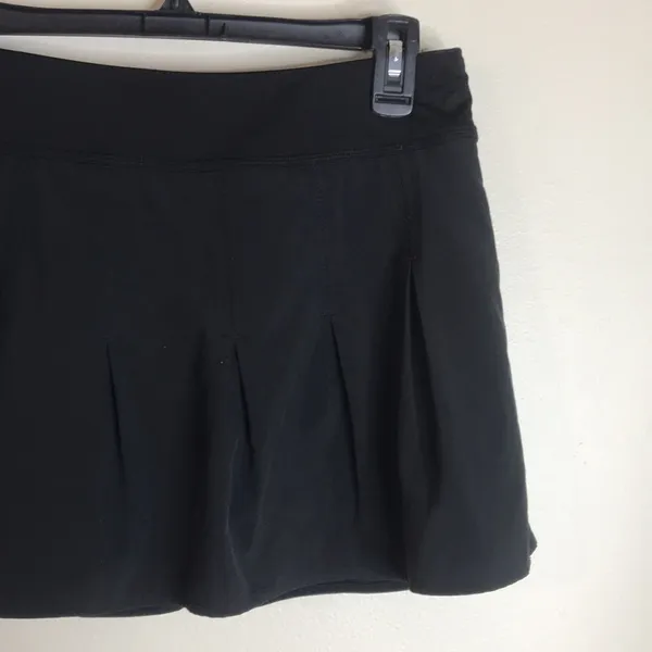 Athleta ladies black performance wear skort‎ size small - Image 4