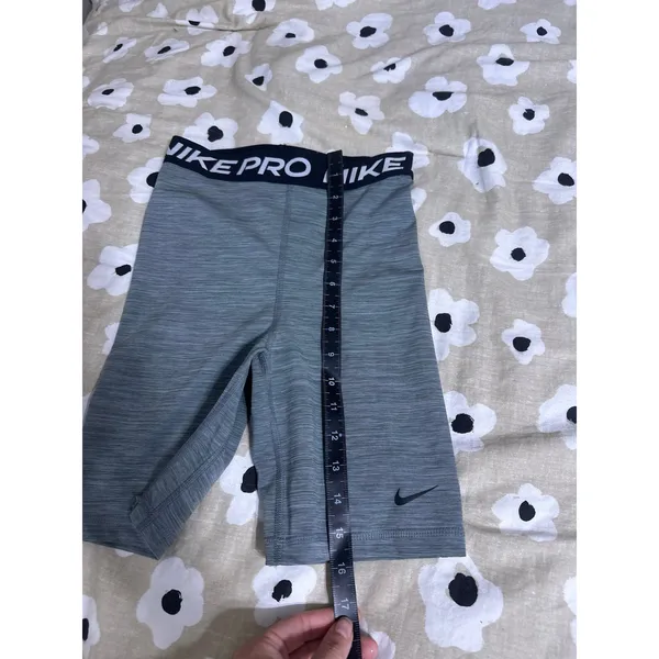Nike pro grey biker shorts - Image 2