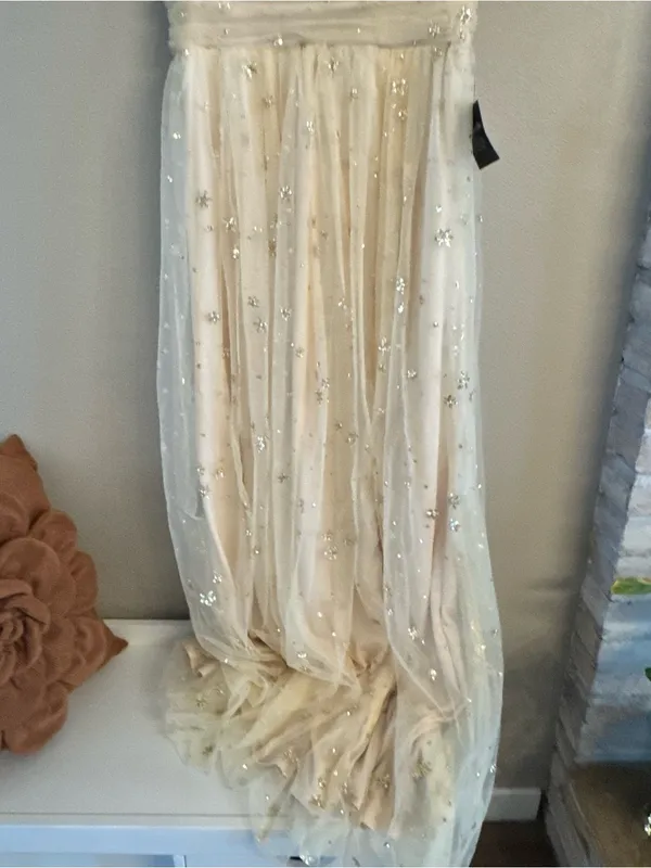 SOIEBLU Elegant Star Embellished Maxi‎ Dress - Image 6