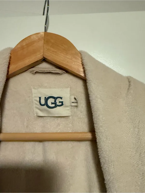 UGG Women's Robe in Light Beige - Image 2