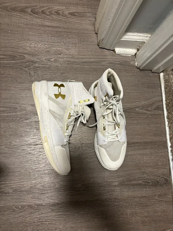 Under Armour high top Sneakers Sz.12 - Image 4