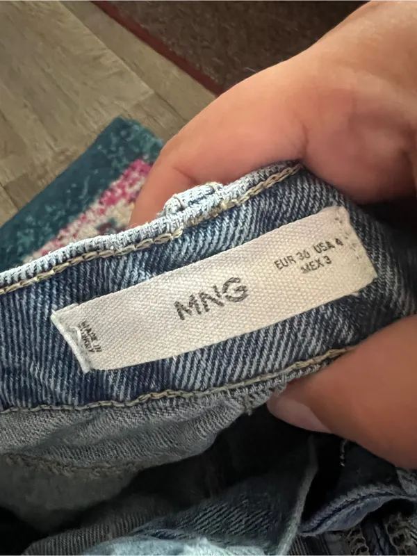 Mango size 4 cuffed jeans - Image 6