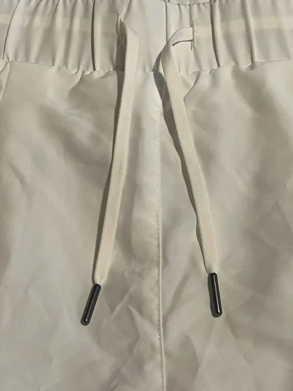 Womens XL NWT Halara White Pleated Athletic Lounge Shorts- High Waisted - Image 3