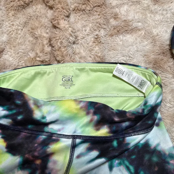 Athleta Leggings and Bra - Image 4
