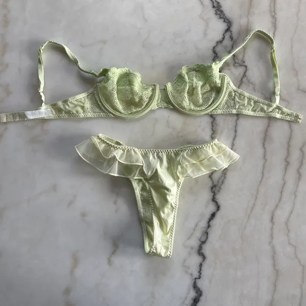 Vintage Lejaby Lime Green Lace Ruffle Lingerie Set 34B Size Small Panties - Image 2