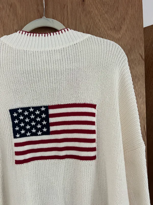 Hollister knit patriotic sweater - Image 11