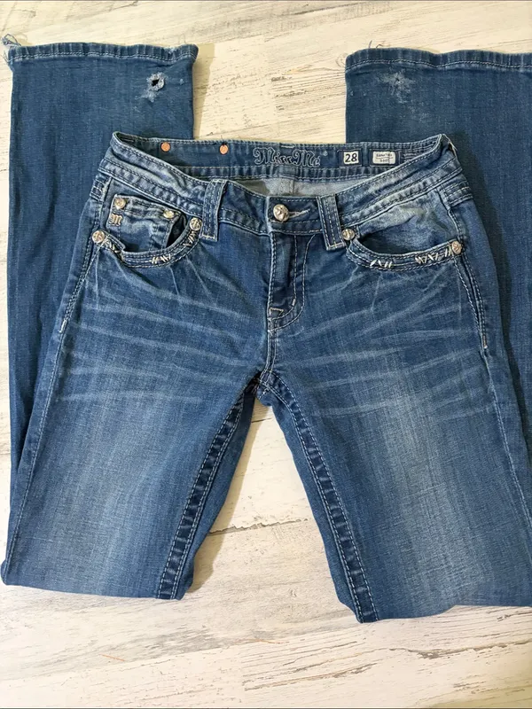 Miss Me Blue Embellished Fleur-de-Lis Bootcut Jeans Size 28 - Image 5