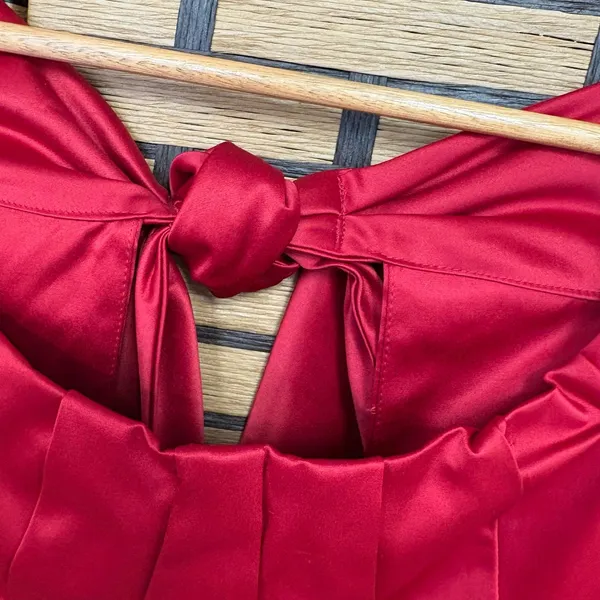 Limited‎ Red Dress Size 2 - Image 4