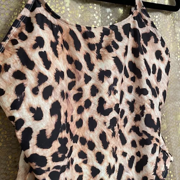 Cheetah/leopard print one piece swimsuit, size XL - Image 2