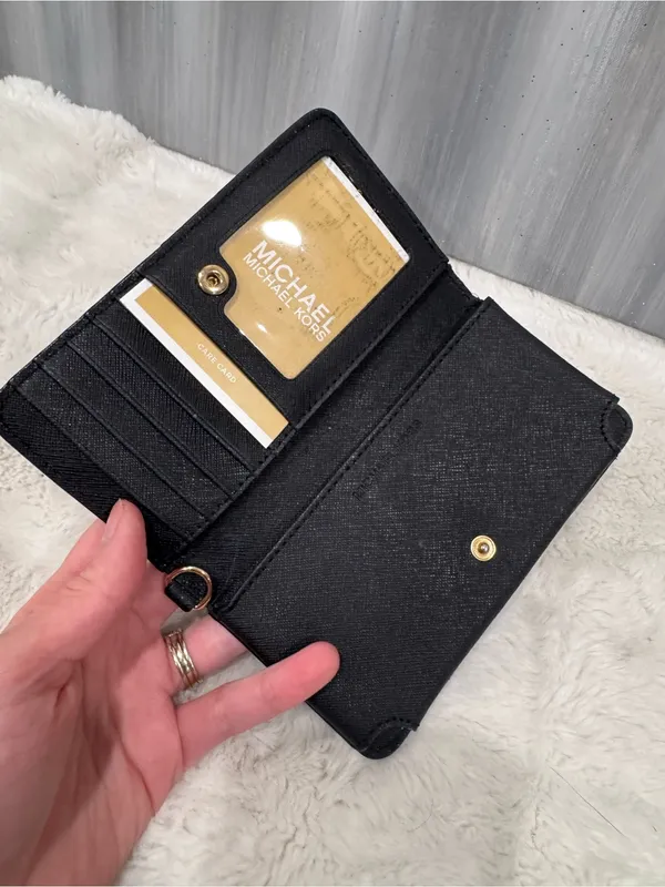 Michael Kors Black Saffiano Zip Wallet with Gold - Image 8