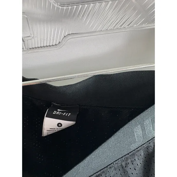 Nike Dri Fit Black Mesh Shorts Size Small - Image 2