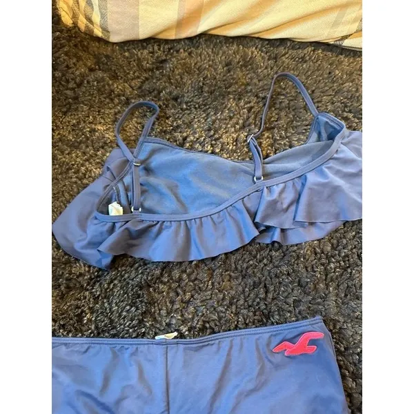 Hollister two-piece navy swimsuit - Image 9