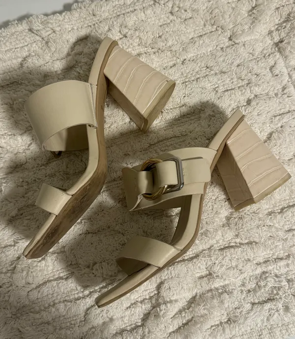 DV by Dolce Vita Heels - Image 4