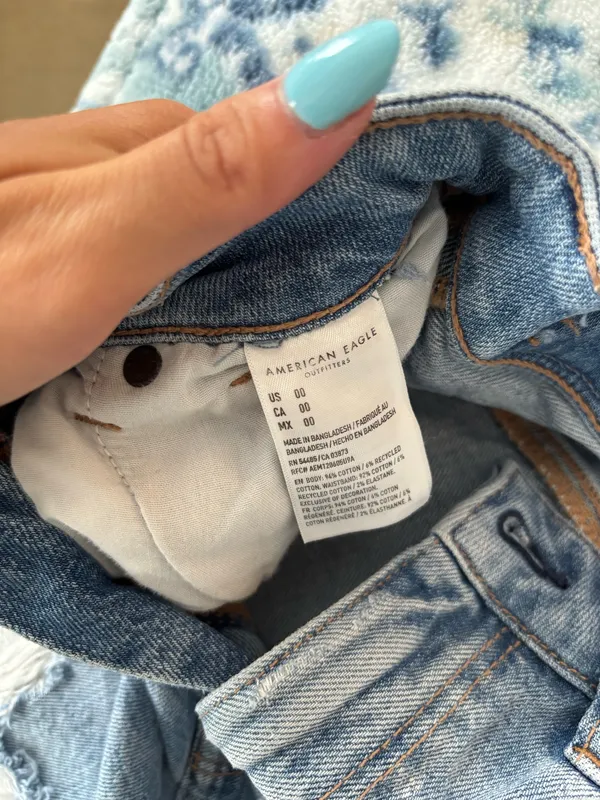American Eagle Jean Shorts - Image 3