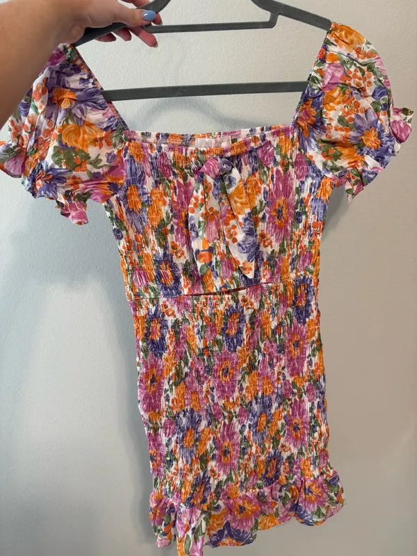 Floral Boutique Dress - Image 3