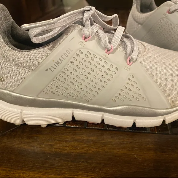 Adidas Golf Shoes size 7.5 grey and pink - Image 2