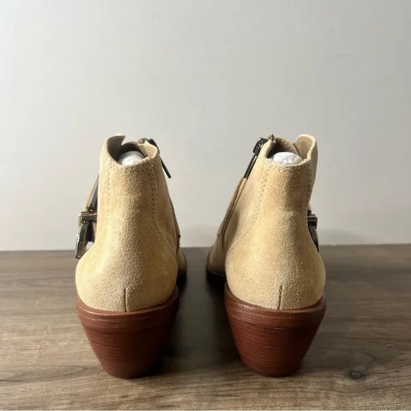 Vince Camuto Ashena Beige Women's Bootie Size 10 #317 - Image 4