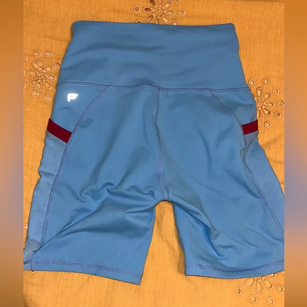 Fabletics powerHold blue biker shorts - Image 4