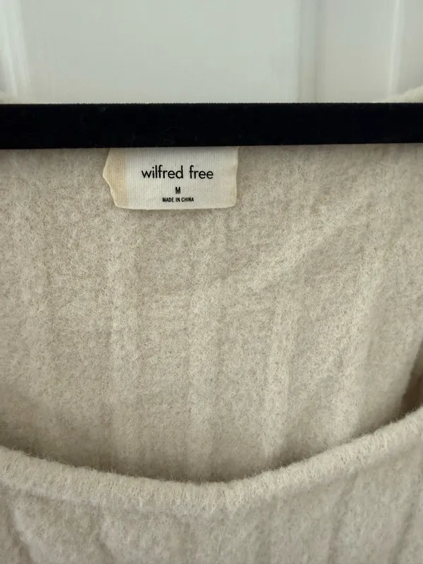 Aritzia hush knit ribbed Wilfred Sweater - Image 3