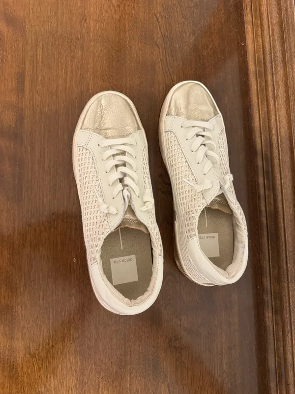 Dolce Vita Sneakers - Image 7