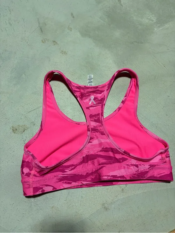 Under Armour Pink Racerback Sports Bra camo medium - Image 4