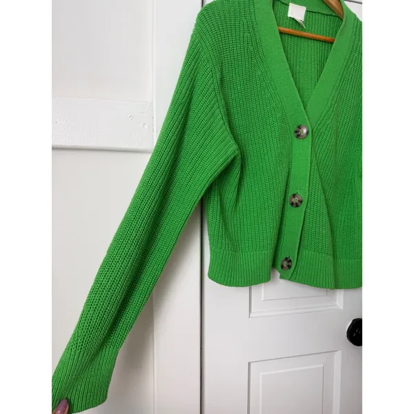 H&M Women Green Ribbed Knit V-Neck Cropped Cardigan Sweater Button Front Small - Image 9
